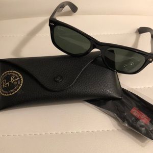 Rayban black glasses with original case